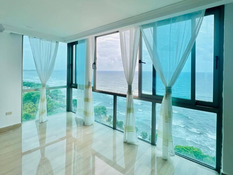 Beach Front Penthouse In Exclusive Tower Santo Domingo Exterior foto