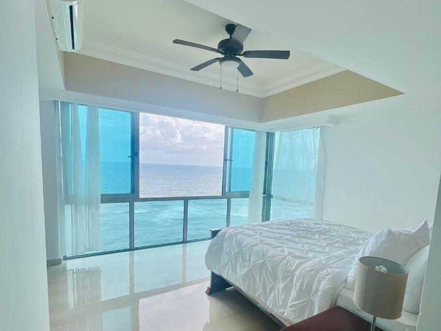 Beach Front Penthouse In Exclusive Tower Santo Domingo Exterior foto