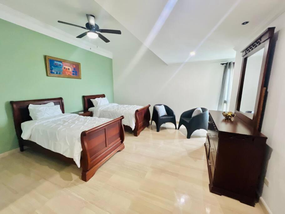 Beach Front Penthouse In Exclusive Tower Santo Domingo Exterior foto